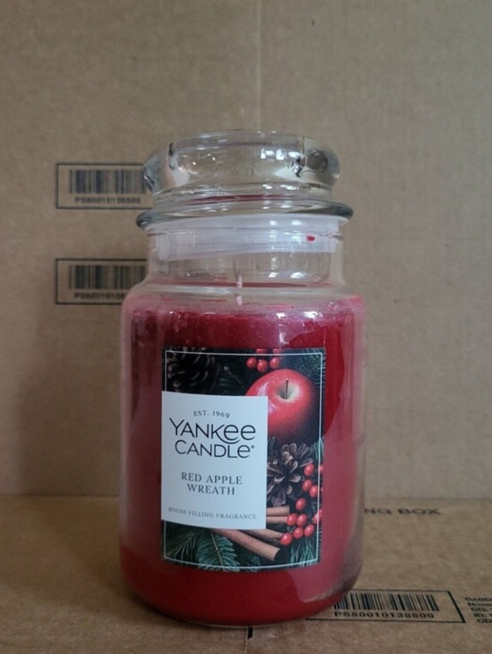 Yankee Candle Red Apple Wreath Scented Jar Candle - Red